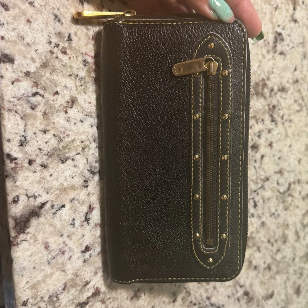 Louis Vuitton Suhali Zippy Wallet w/ box and dustbag